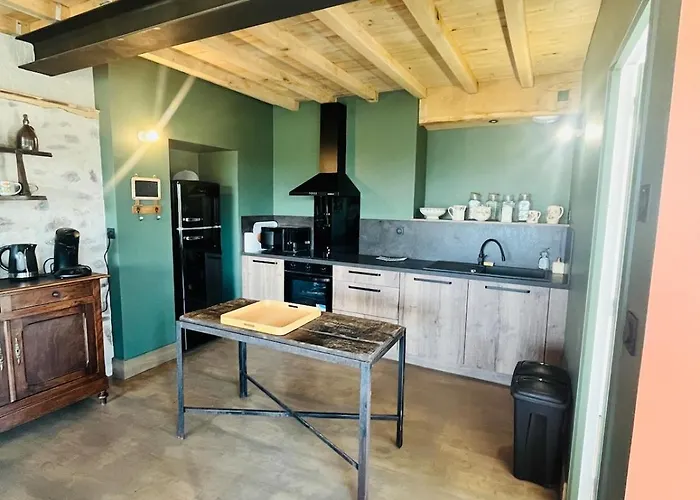 Havre De Paix A 3km De La *